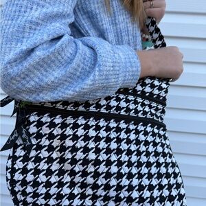 Black and White Houndstooth Tote Bag